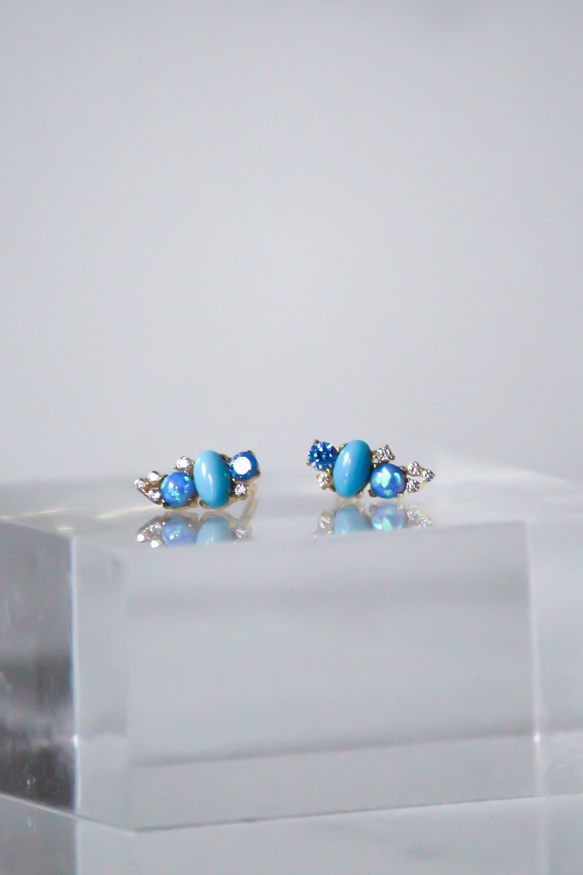 SANTORINI STUDS