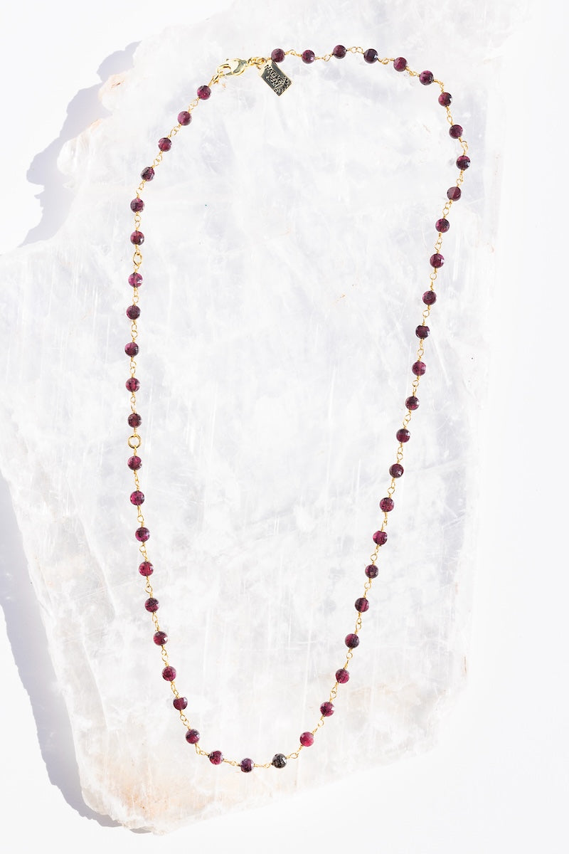 GARNET JANUARY BIRTHSTONE NECKLACE
