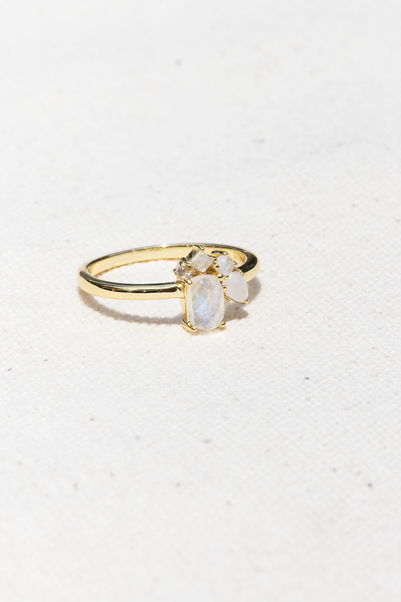 BOUQUET RING- RAINBOW MOONSTONE