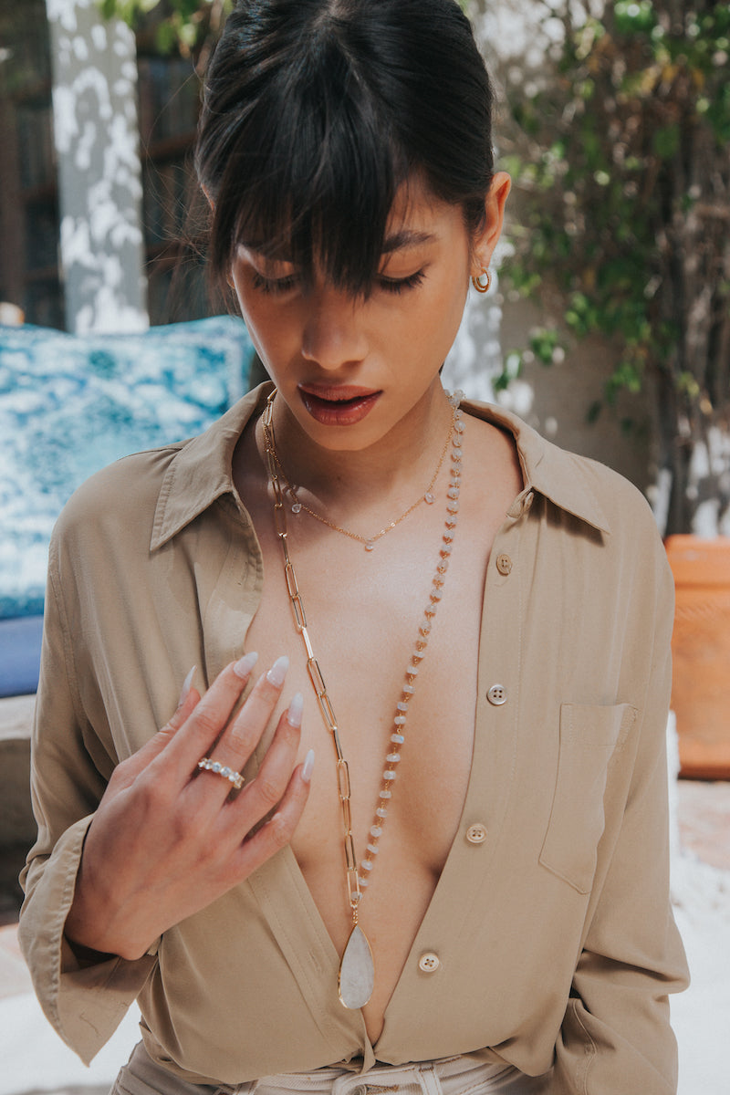 MONROE NECKLACE- RAINBOW MOONSTONE