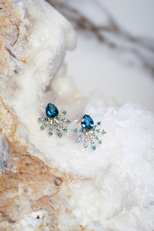 CRYSTALINE STUD EARRINGS- PARAIBA