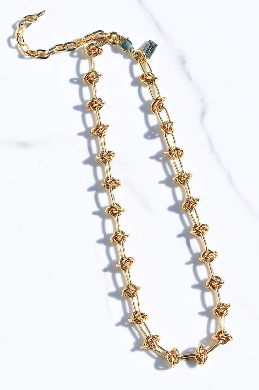 KNOT NECKLACE