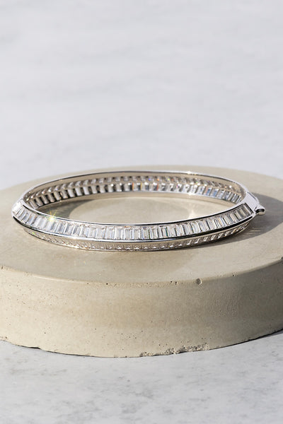 RAZOR EDGE BANGLE- SILVER – Native Gem