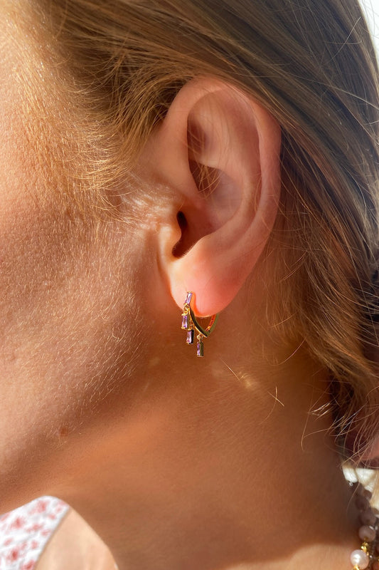 FLOATING AMETHYST HUGGIES