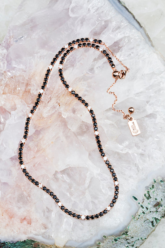 Edge Black and white tennis necklace 